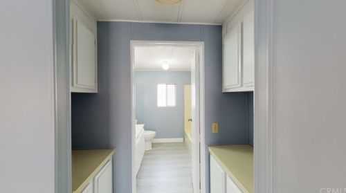 330 Magpie Ln, Santa Ana CA  92708-5822 exterior