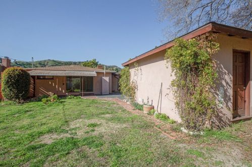 1828 Canada Blvd, Glendale CA  91208-2610 exterior