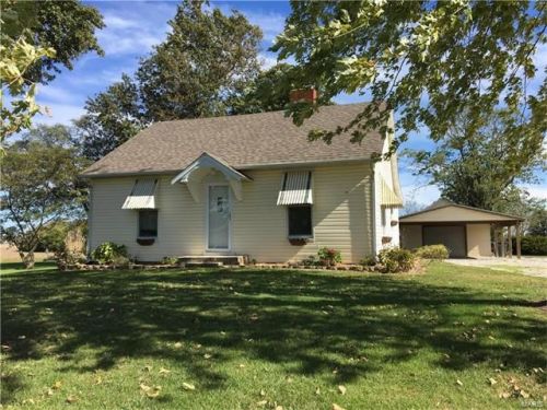 1611 Old National Trl, Ayers, IL 62246-3310