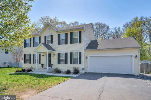 5604 Glen Eagles Ct, Fredericksburg, VA 22407-6894