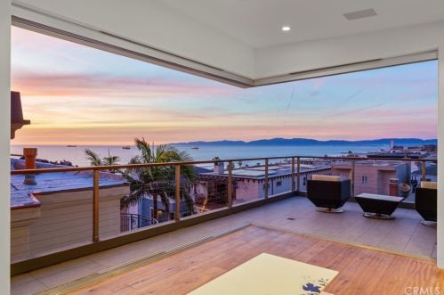 228 31st St, Manhattan Beach, CA 90266-3910