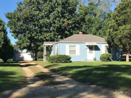 2904 Searles Ave, Rockford, IL 61101-2745