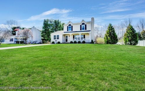 5 Anita Dr, Jackson Twp, NJ 08527-4902
