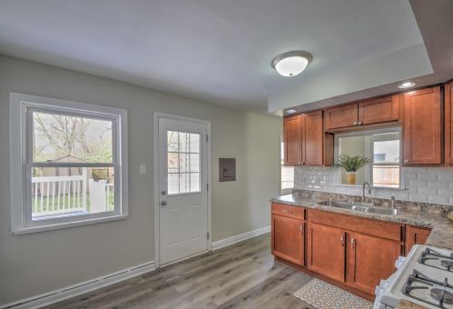 1601 180 Pl, Hammond IN 46324-3308 exterior