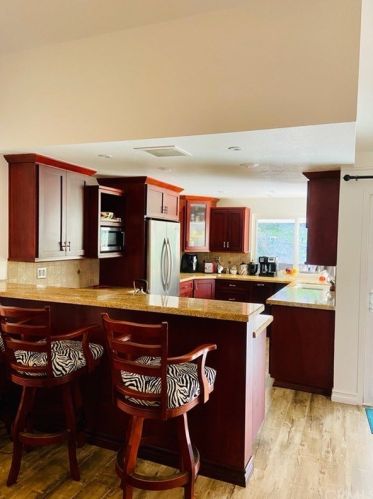 516 Citadel Dr, Walnut, CA 91789-1807