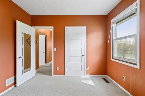 295 Chelsea St, Saint Paul MN  55115-2080 exterior