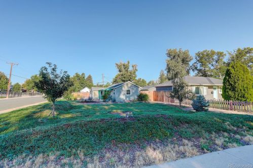 4895 Pennsylvania St, Englewood CO 80113-6920 exterior