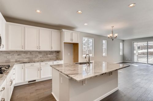 6531 Addison Way, Aurora CO 80016-4162 exterior