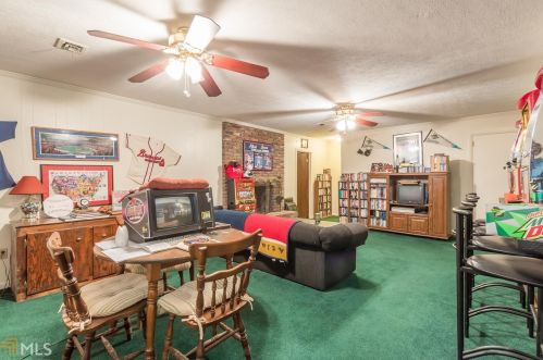2408 Meadow Lark Dr, Atlanta GA  30344-4026 exterior