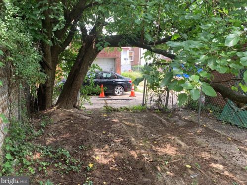 5927 4 St, Philadelphia PA 19140-2416 exterior