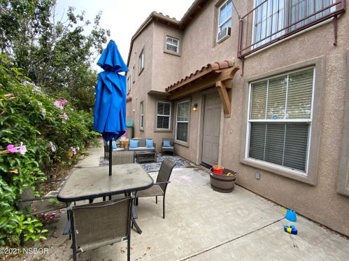 2312 Cottage Ln, Santa Maria, CA 93455-1368