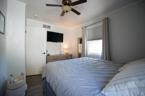 237 Cavender St, Hobart IN 46342-2920 exterior