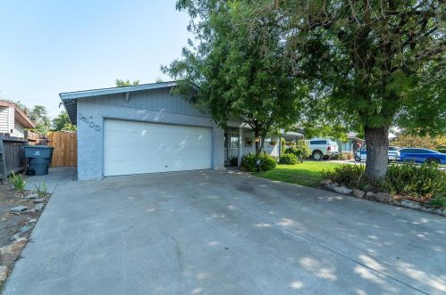 1400 Pleasanton Pl, Valley Home, CA 95361-3309