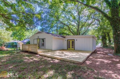 1816 Evans Dr, Atlanta GA  30310-4820 exterior