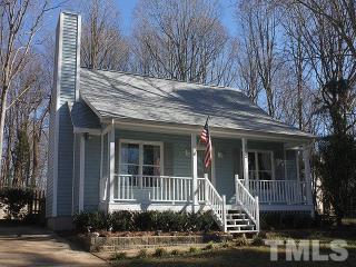 212 Esquire Ln, Cary, NC 27513-3043