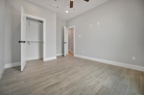 620 Longhorn Trl, Angleton TX 77515-9623 exterior