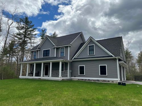 88 Tolend Rd, Barrington, NH 03825-3704