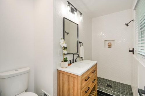 1048 Pinehurst Dr, Smyrna GA  30080-4227 exterior