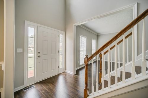 6888 Waters Edge Dr, Stone Mountain, GA 30087-5460