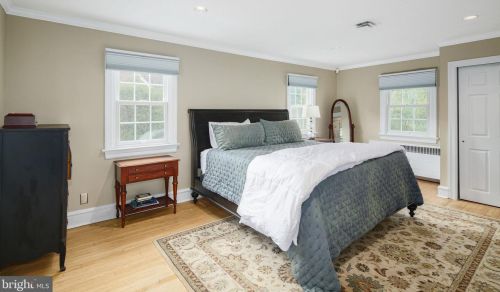 730 Redman Ave, Haddonfield NJ 08033-2744 exterior