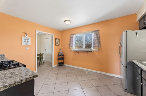 338 Stafford Way, Lemont IL  60440-2128 exterior