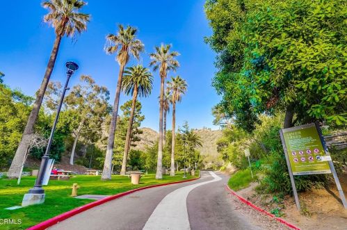 1367 Sonora Ave, Glendale CA  91201-1411 exterior