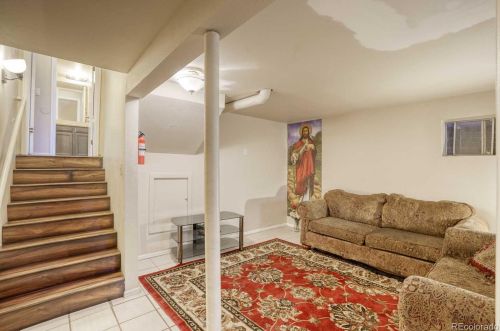 1060 Naples Way, Aurora CO 80017-3170 exterior