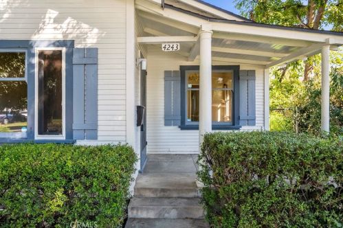 4243 Edgewood Pl, Riverside, CA 92506-1749