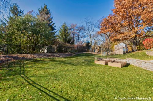 802 Elm St, Pingree Grove IL  60140-8367 exterior