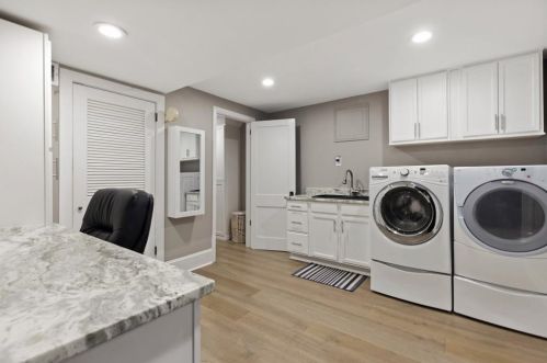 877 Highland Ter, Atlanta GA  30306-3411 exterior