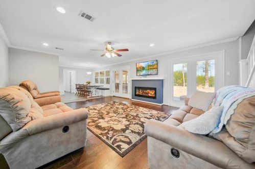 1100 Chateau Wood Pkwy Dr, Conroe TX  77385-9773 exterior