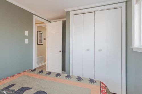 49 Pileated Woodpecker Ln, Hedgesville WV  25427-5384 exterior