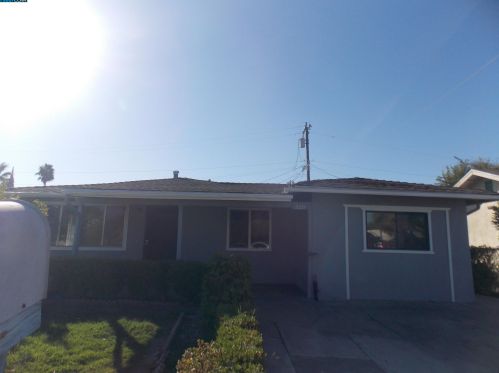 520 4th St, Stockton, CA 95206-1929