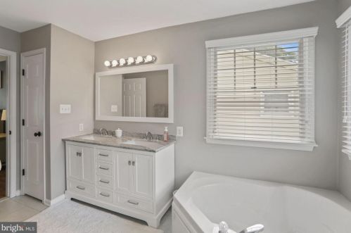 10 Park Blvd, Camden NJ 08103-2757 exterior