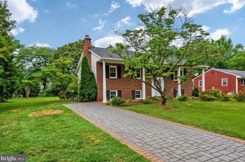 818 Manhattan Beach Rd, Severna Park, MD 21146-4325