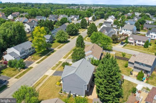 510 Crosswinds Dr, Charles Town WV  25414-3942 exterior