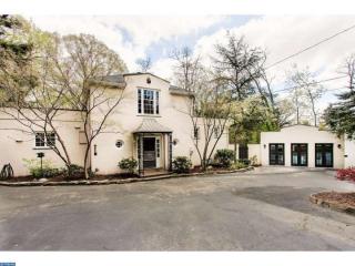 330 Mermaid Ln, Philadelphia, PA 19118-4010