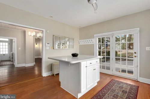 6701 Poplar Ave, Silver Spring MD 20912-4671 exterior