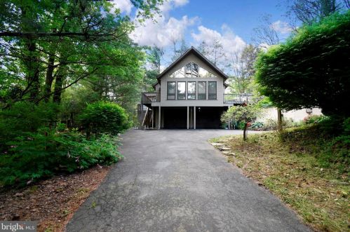 1525 Camp Betty Washington Rd, York, PA 17402-8841