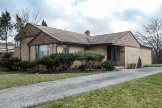 3811 Chase Ave, Chicago IL  60712-1001 exterior