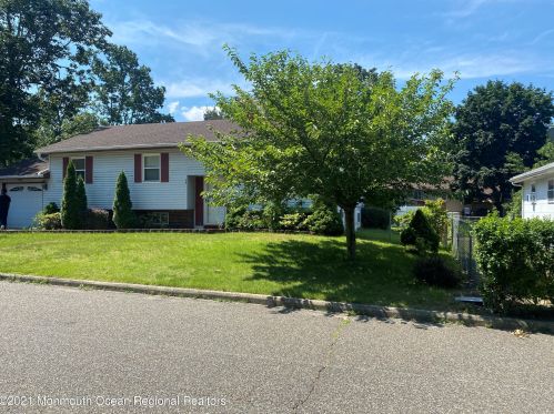 66 Monroe Ave, Browns Mills, NJ 08015-3823