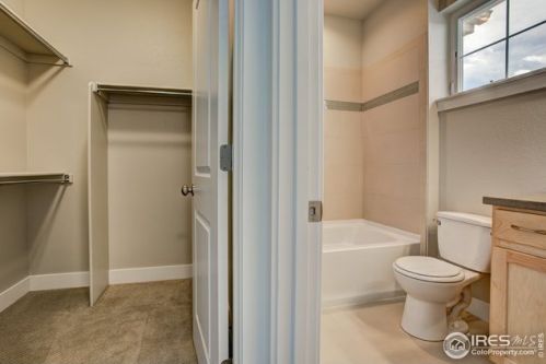 1736 50 St, Loveland CO 80538 exterior