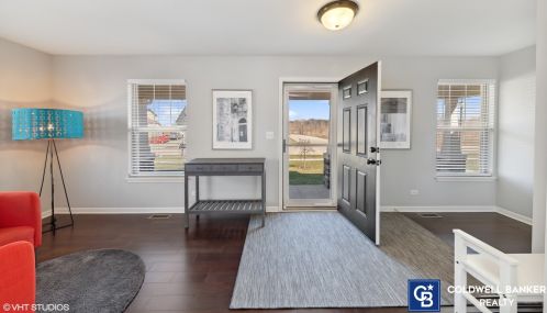 2029 Mayfair Dr, Island Lake, IL 60042-8841