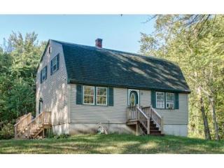 16 Brian St, Sandown, NH 03873-2012