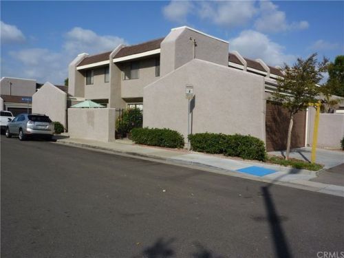 10460 College Dr, Stanton, CA 90680-1536