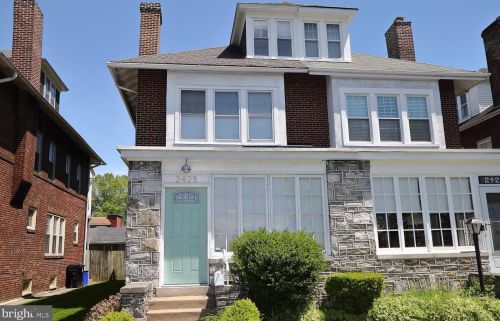 2425 2nd St, Harrisburg, PA 17110-1105