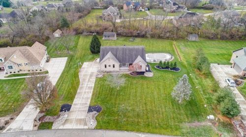 203 Meadowview Ct, Springboro, OH 45066-8892