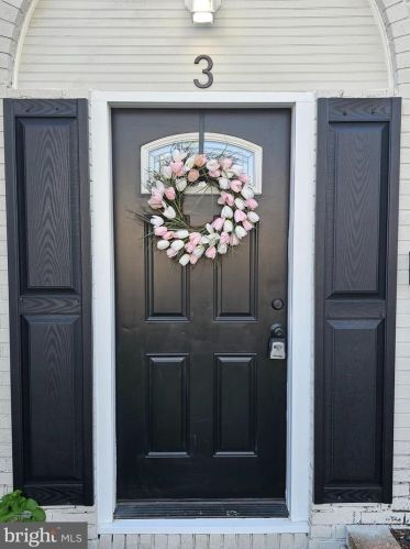 3 Radnor Ct, Willingboro, NJ 08046-2522