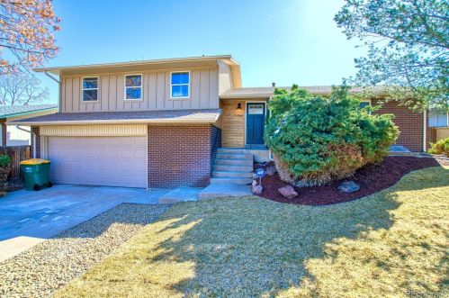 1754 Oswego St, Denver, CO 80010-2828