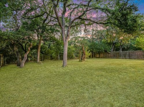 6515 Fair Valley Trl, Austin TX  78749-1250 exterior